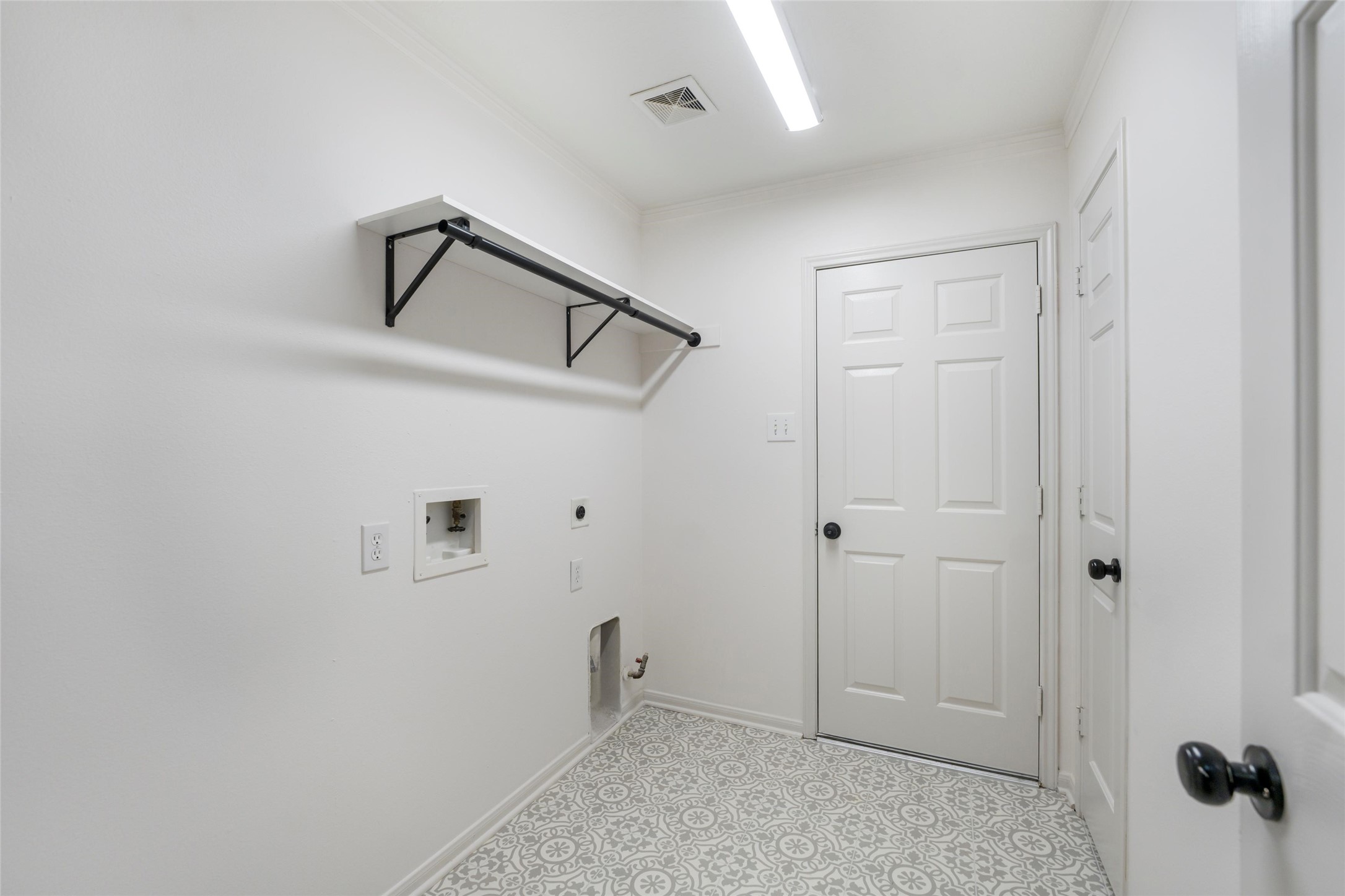 3303 Viking Landing Court Spring, TX 77388 - Photo 37 of 46 a view of room with hardwood floor