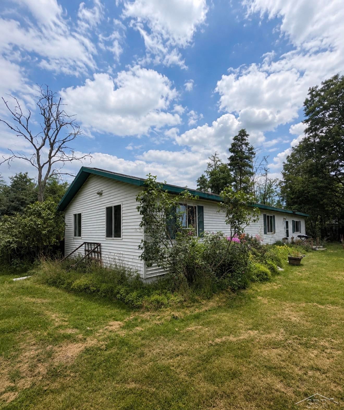 10882 Chase Bridge Road Roscommon, MI 48653 - Photo 8 of 41 Gallery Image 8