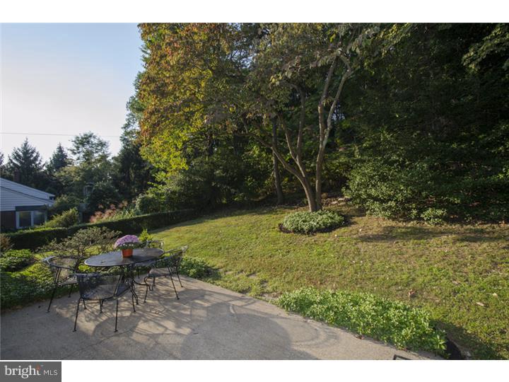 624 Brookwood Road Wayne, PA 19087 - Photo 4 of 18