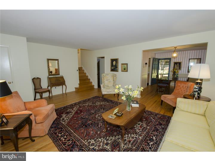 624 Brookwood Road Wayne, PA 19087 - Photo 7 of 18