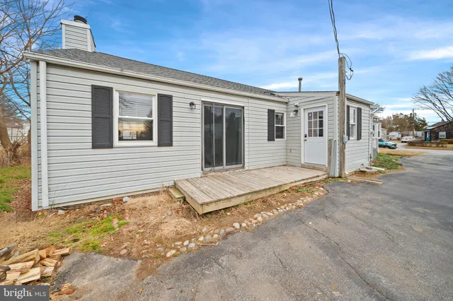 $299,000 | 704 Harwood Road, Wilmington, DE 19804