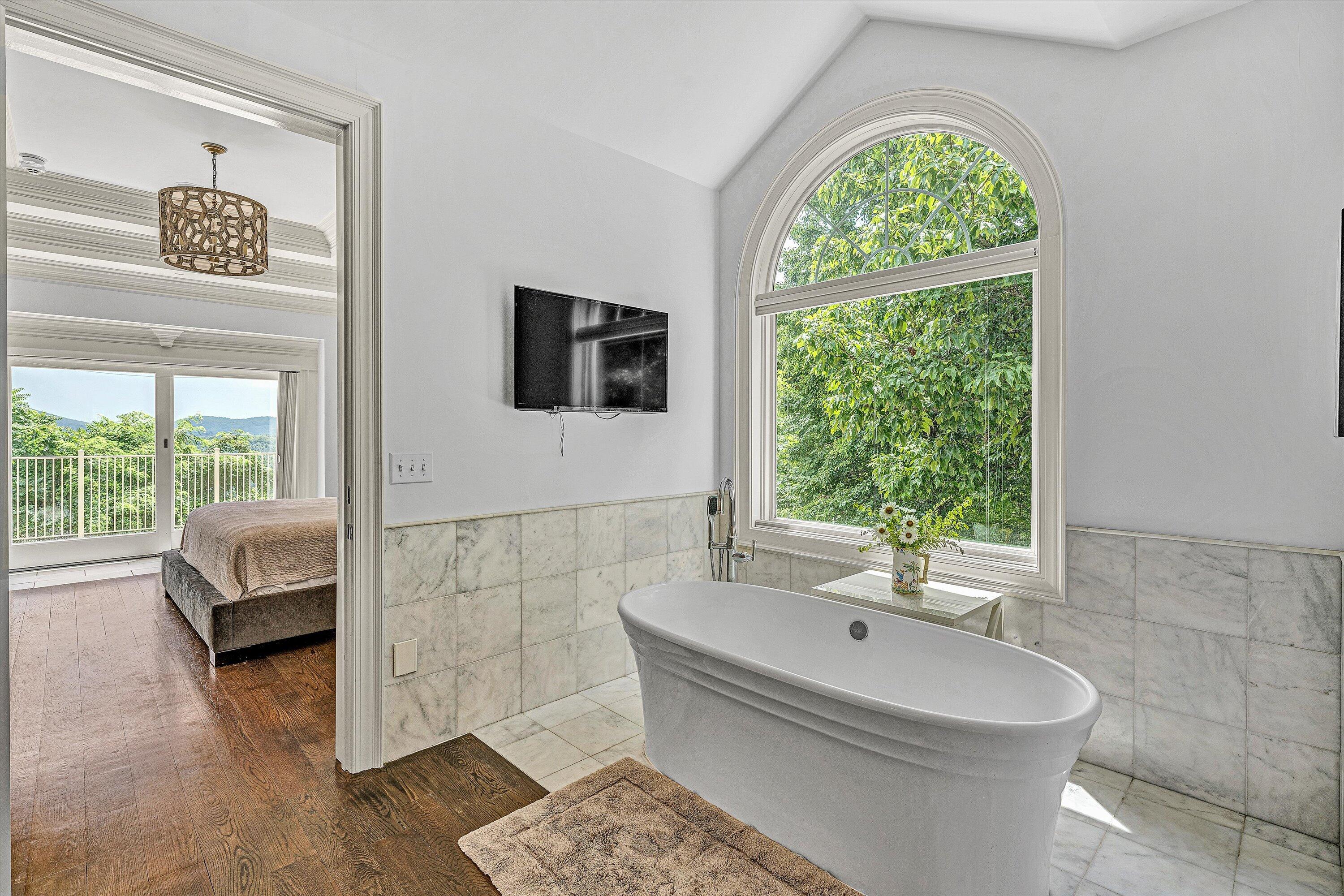 10947 Bottom Creek Road Bent Mountain, VA 24059 - Photo 22 of 59 30-DSC00562