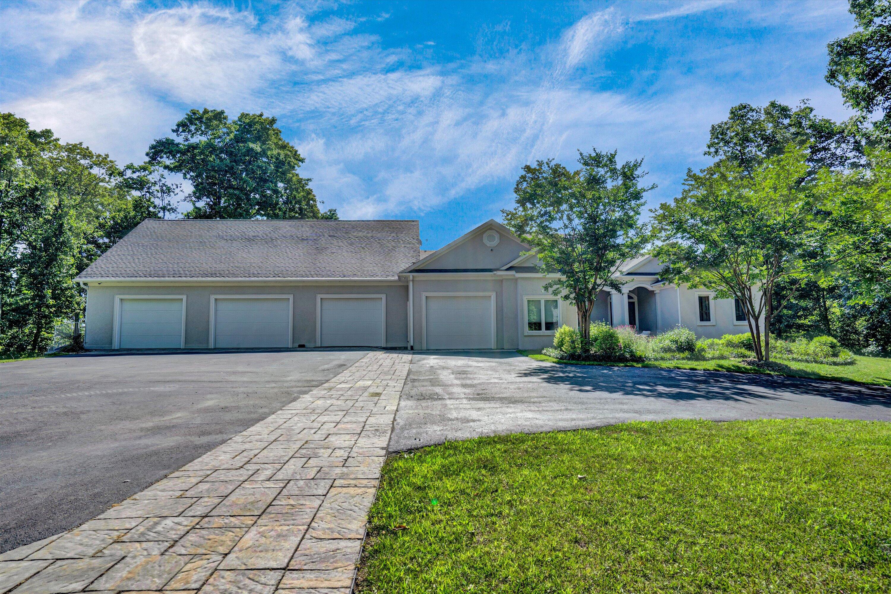 10947 Bottom Creek Road Bent Mountain, VA 24059 - Photo 3 of 59 01-DSC00025
