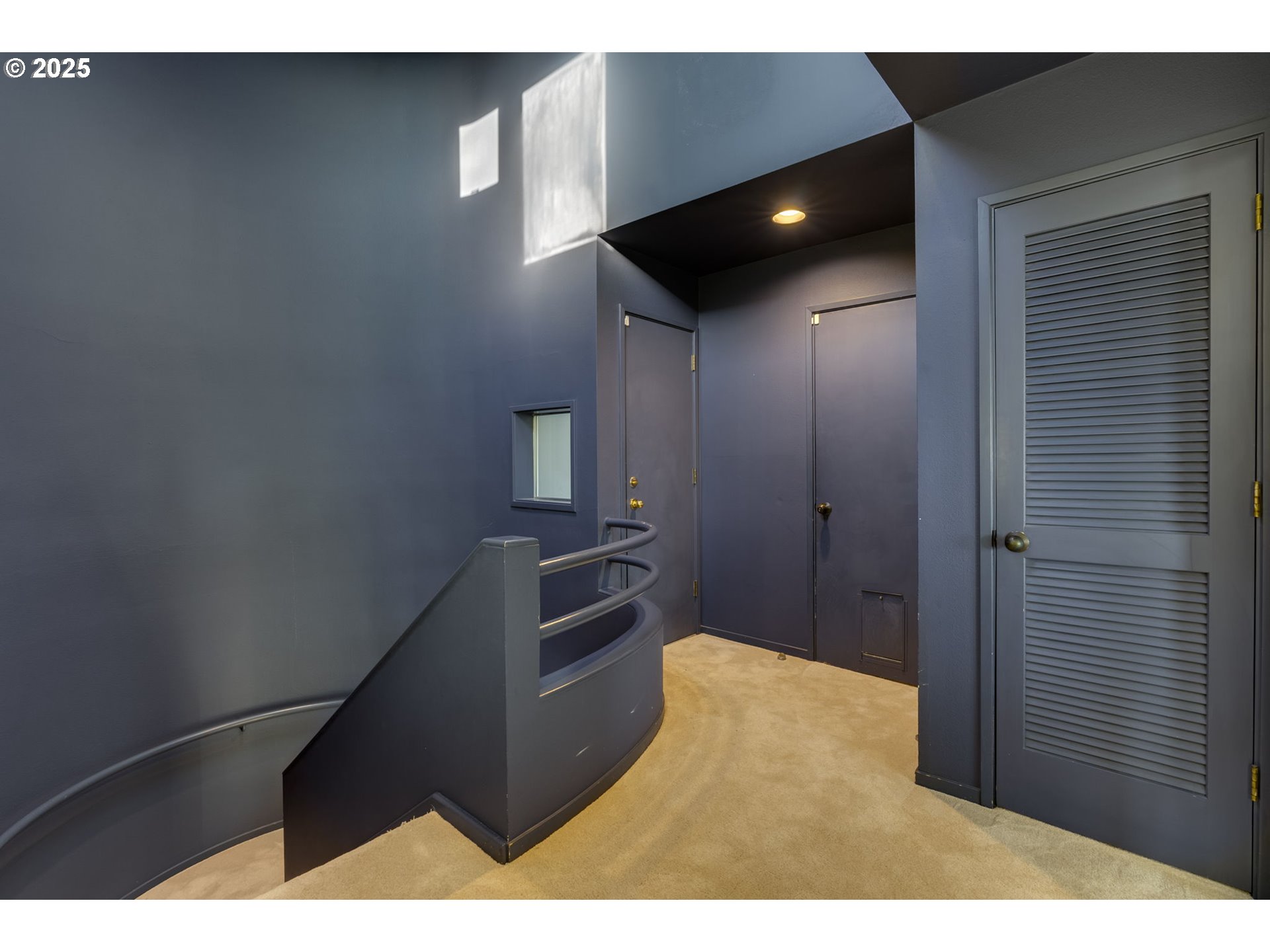 3220 Southwest Fairmount Boulevard Portland, OR 97239 - Photo 23 of 47 Gallery Image 23