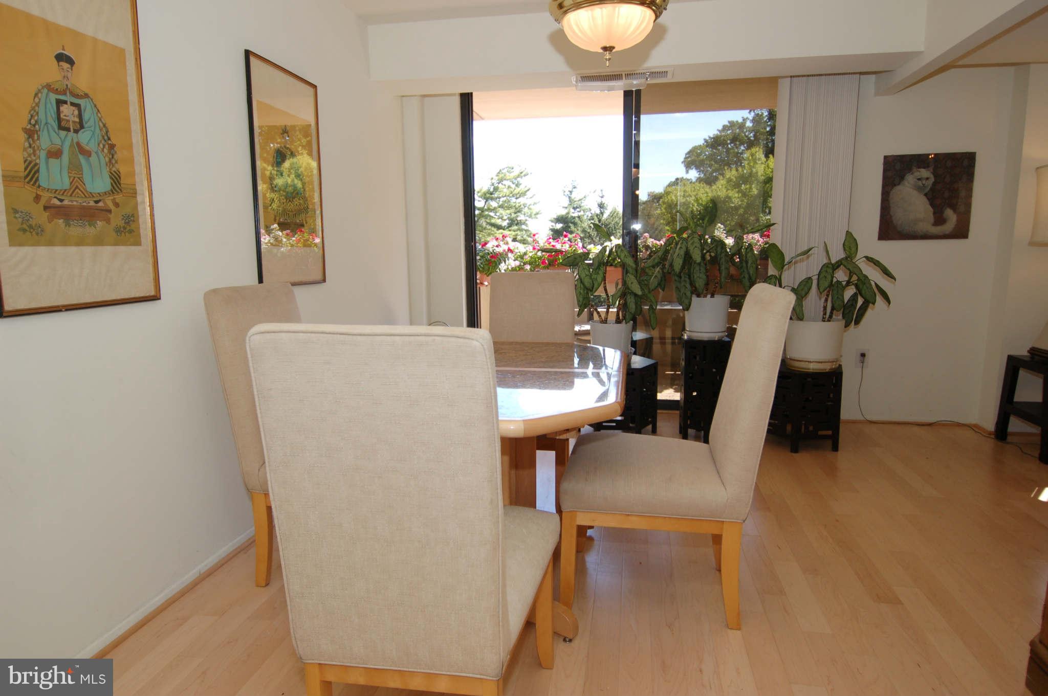 1808 Old Meadow Road, Unit 312 McLean, VA 22102 - Photo 9 of 29 Dining Room