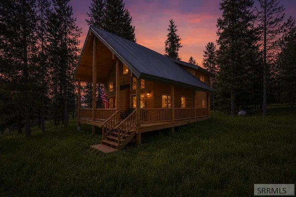 $799,000 | 4008 Weasel Street, Island Park, ID 83429