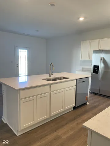 $2,300 | 940 Saddlebrook Farms Boulevard, Whiteland, IN 46184