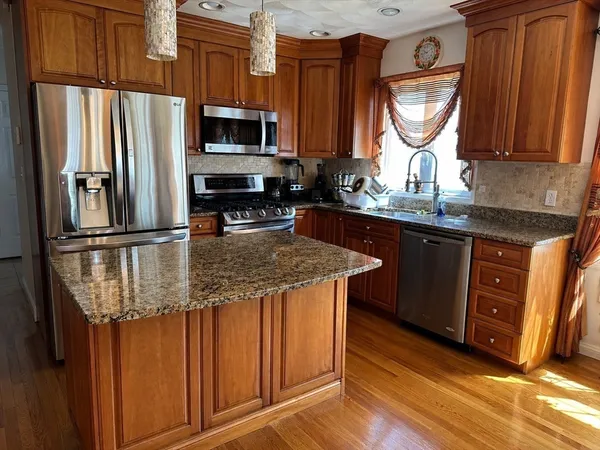 $999,900 | 173 Water Street, Danvers, MA 01923