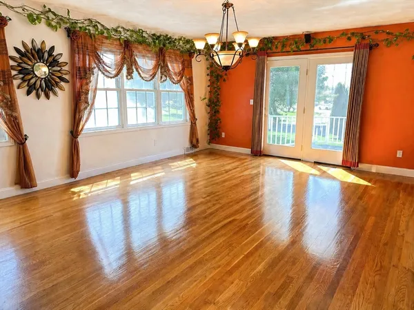 $999,900 | 173 Water Street, Danvers, MA 01923