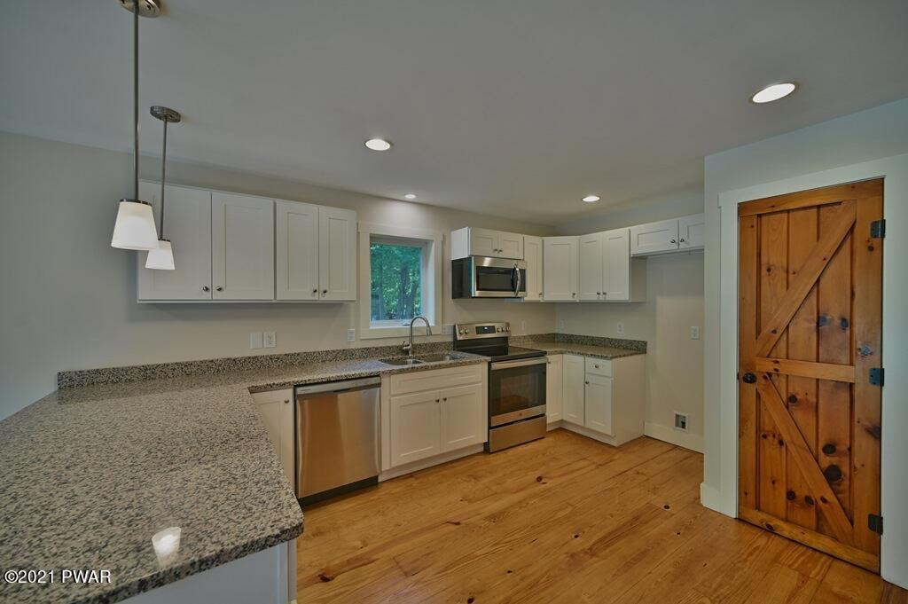 128 Gold Key Road Milford, PA 18337 - Photo 16 of 64 Kitchen
