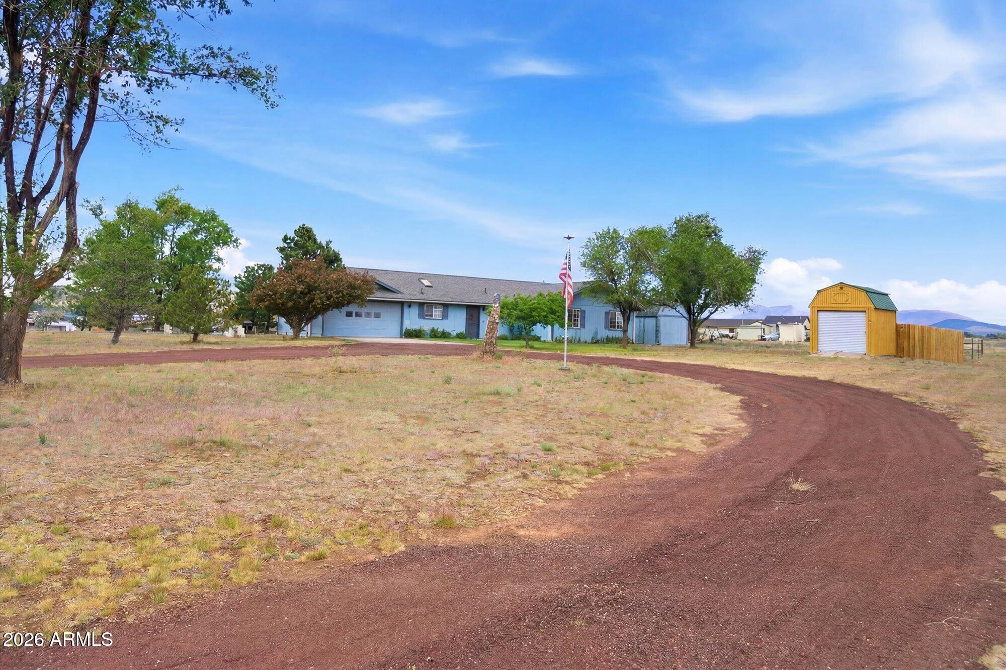 8415 Yakima Road Flagstaff, AZ 86004 - Photo 27 of 36 27-128206922