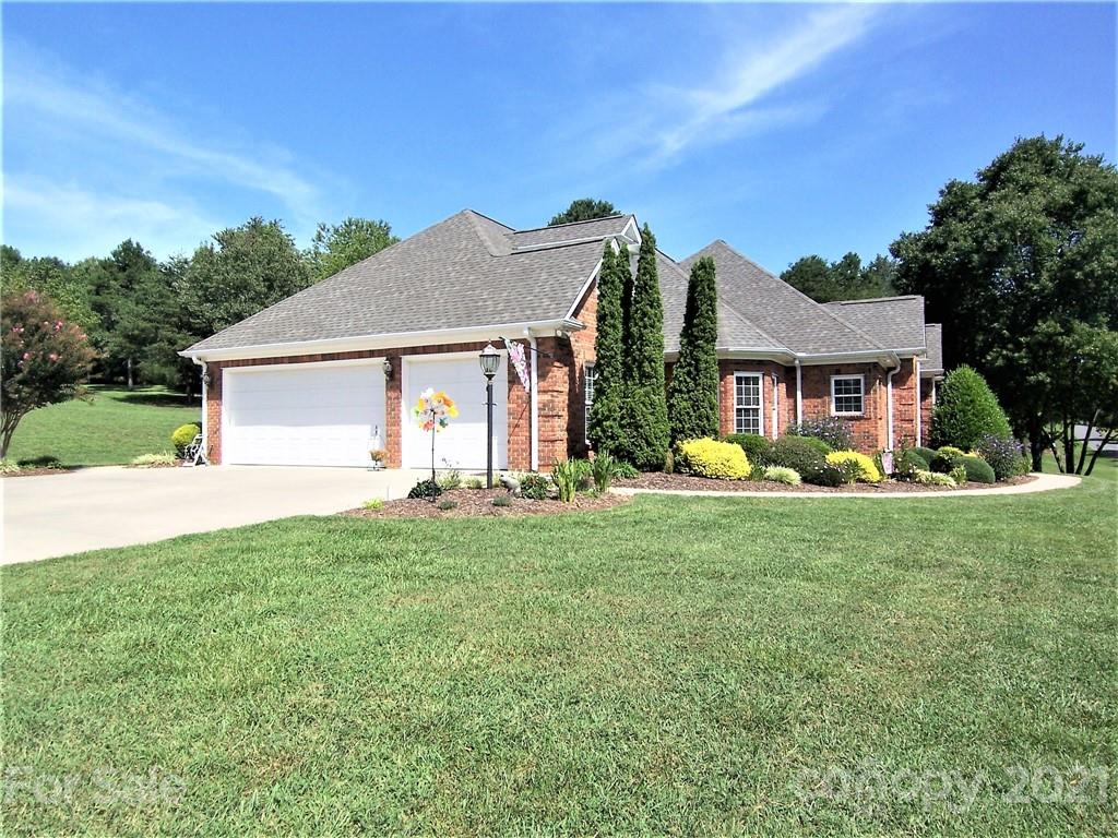 104 Laurel Ridge Drive Cherryville, NC 28021 - Photo 2 of 41 Gallery Image 2