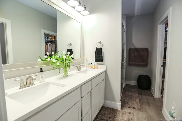 $3,450 | 1511 East Sandalwood Lane, Unit 8, San Antonio, TX 78209