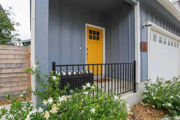 $3,200 | 1511 East Sandalwood Lane, Unit 8, San Antonio, TX 78209