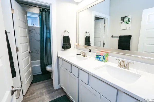 $3,200 | 1511 East Sandalwood Lane, Unit 8, San Antonio, TX 78209