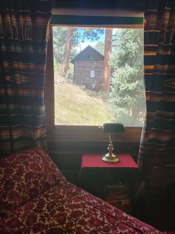 a close view of sink