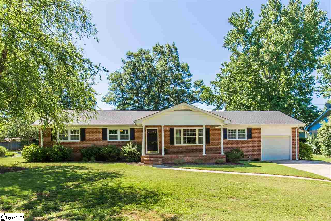 202 Del Norte Road Greenville, SC 29615 - Photo 1 of 27 Gallery Image 1