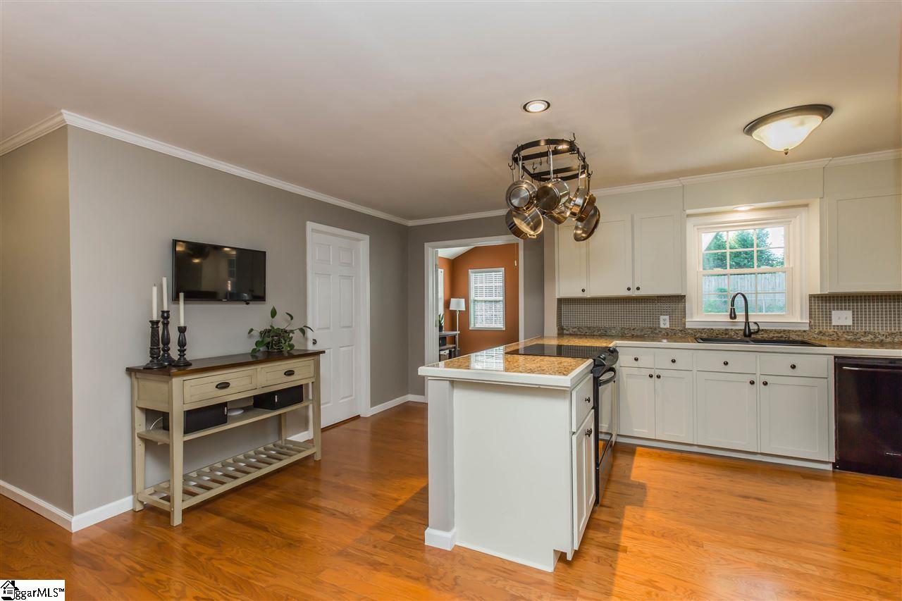 202 Del Norte Road Greenville, SC 29615 - Photo 5 of 27 Gallery Image 5