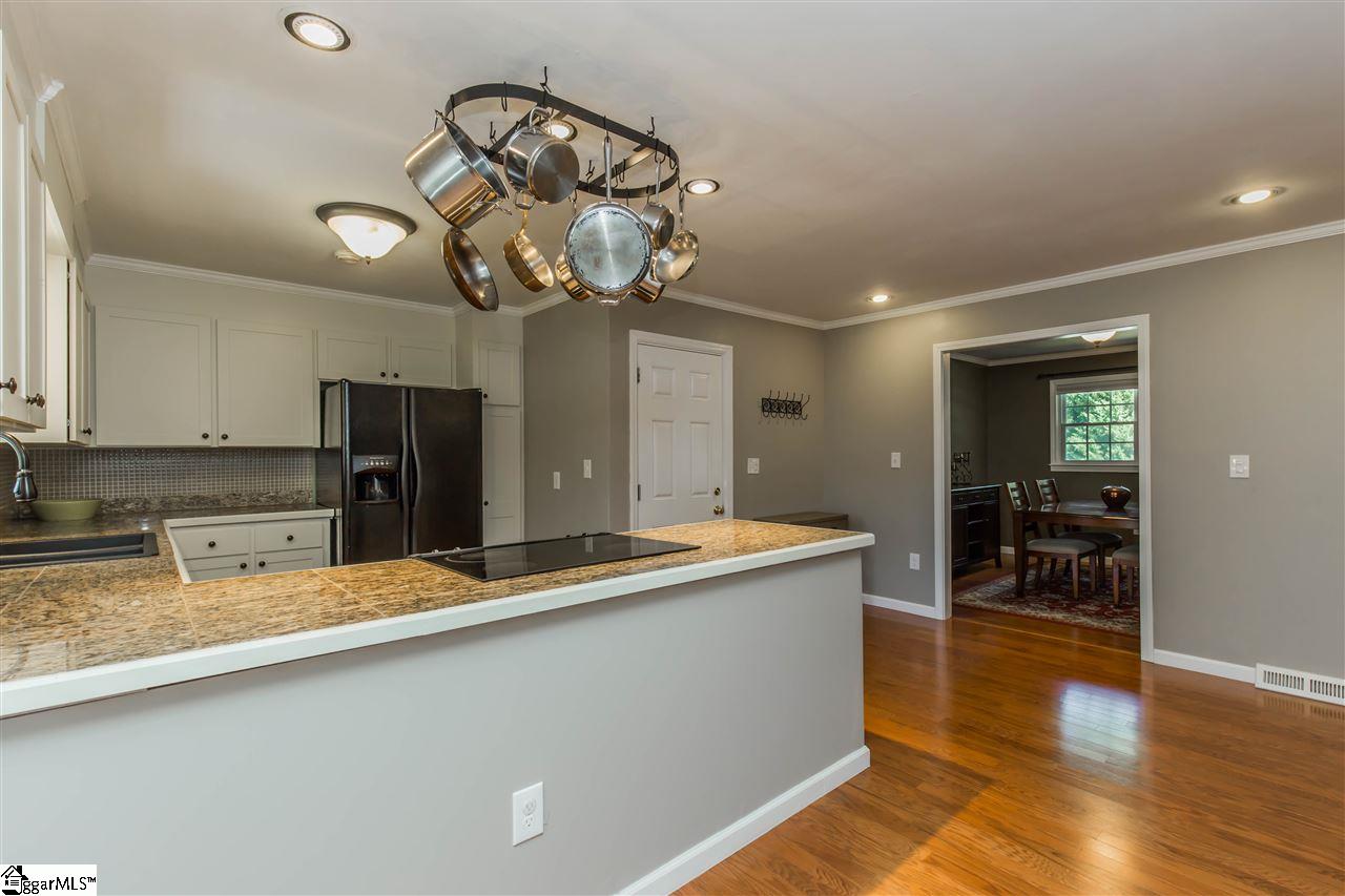 202 Del Norte Road Greenville, SC 29615 - Photo 6 of 27 Gallery Image 6