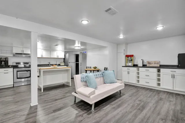 $395,000 | 8566 Old State Highway 78, Haslett, MI 48840