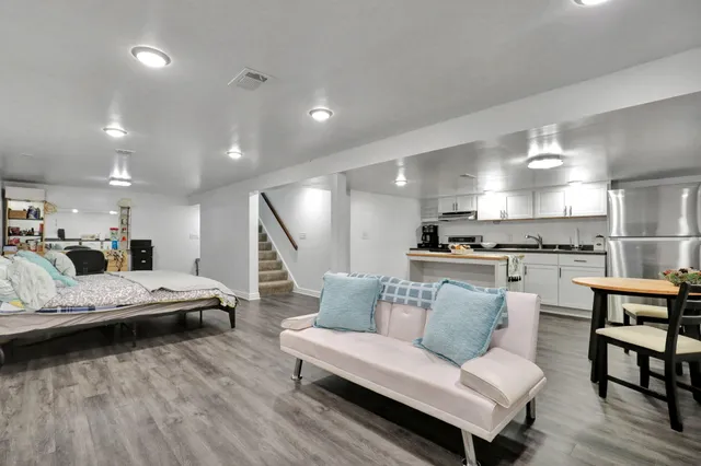 $395,000 | 8566 Old State Highway 78, Haslett, MI 48840