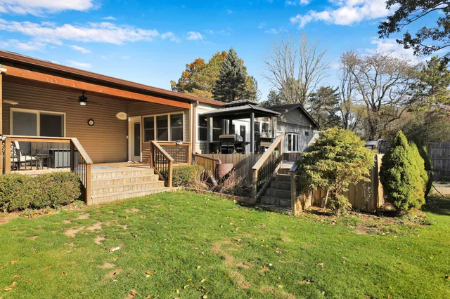 $395,000 | 8566 Old State Highway 78, Haslett, MI 48840