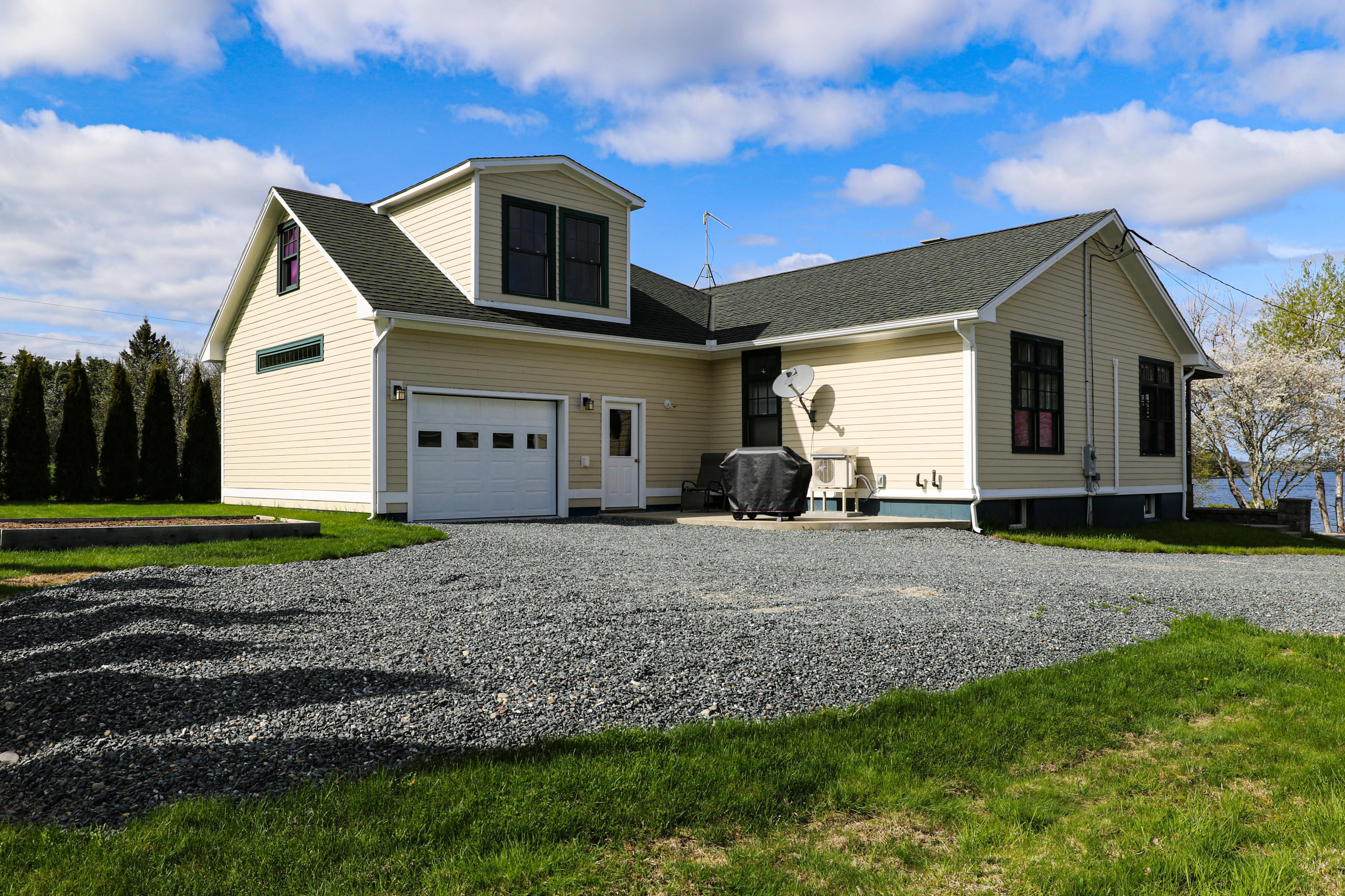 1091 Newbury Neck Road Surry, ME 04684 - Photo 22 of 23 133A3056
