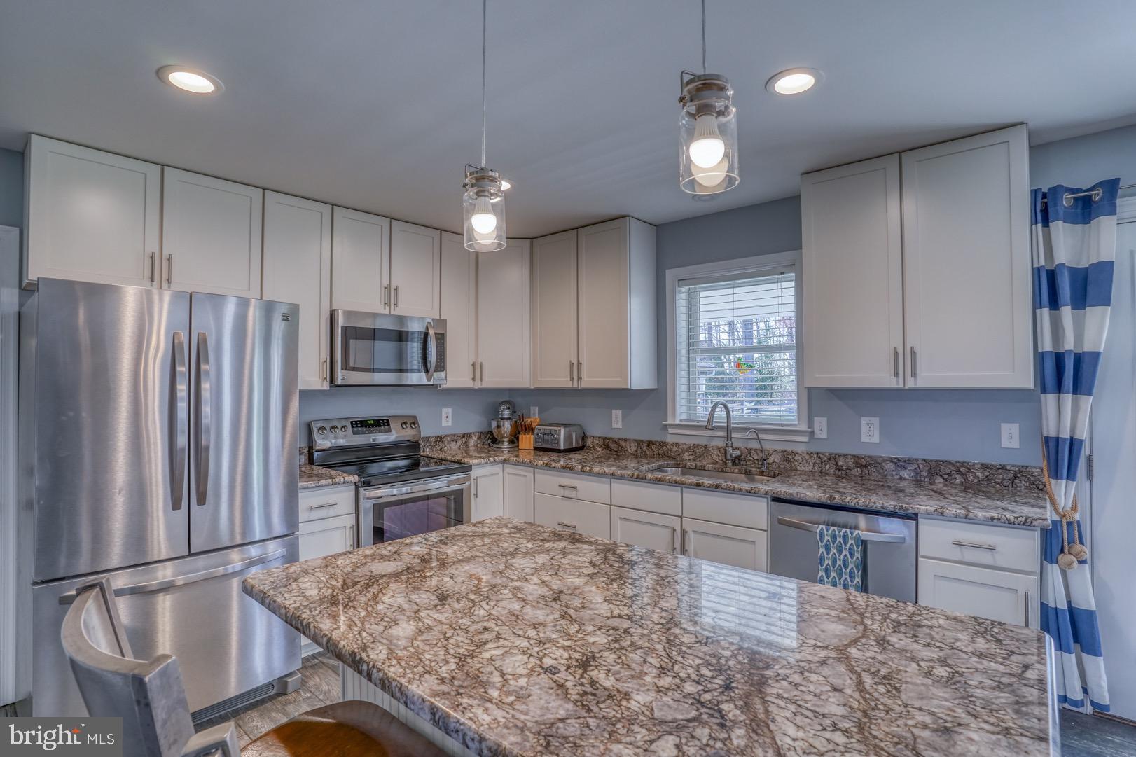 516 High Bridge Road Millington, MD 21651 - Photo 16 of 52 Kitchen Island with extra seating