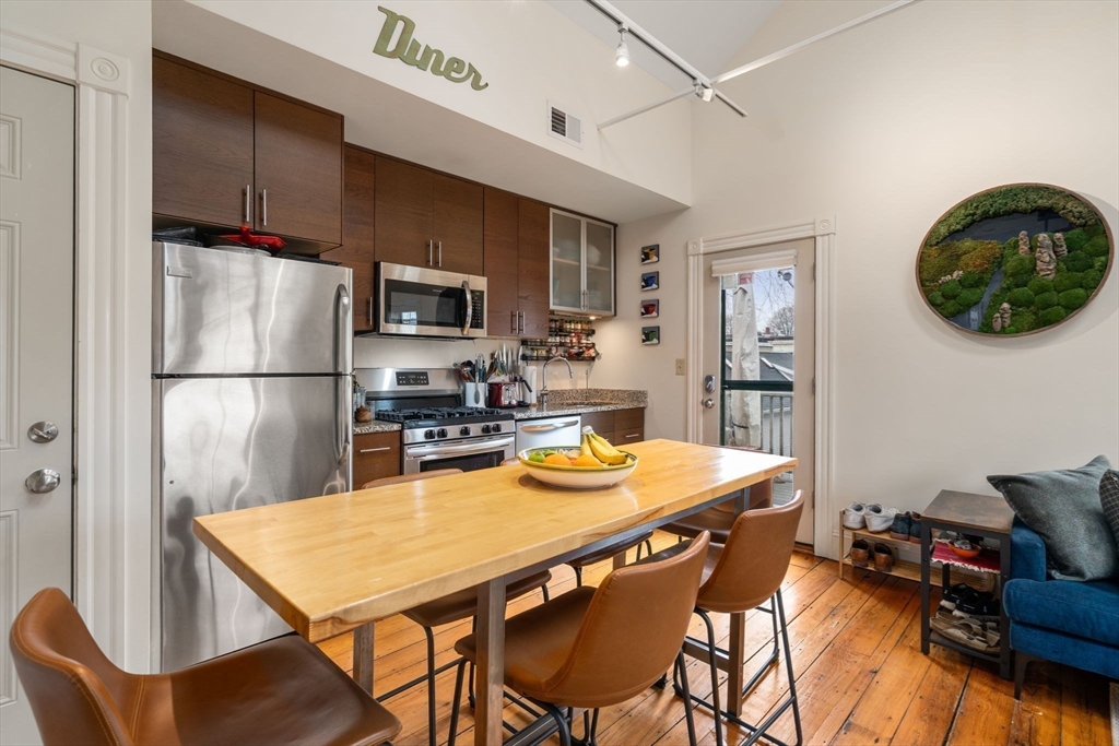 20 Porter Street, Unit 3 Boston, MA 02130 - Photo 6 of 41 Gallery Image 6
