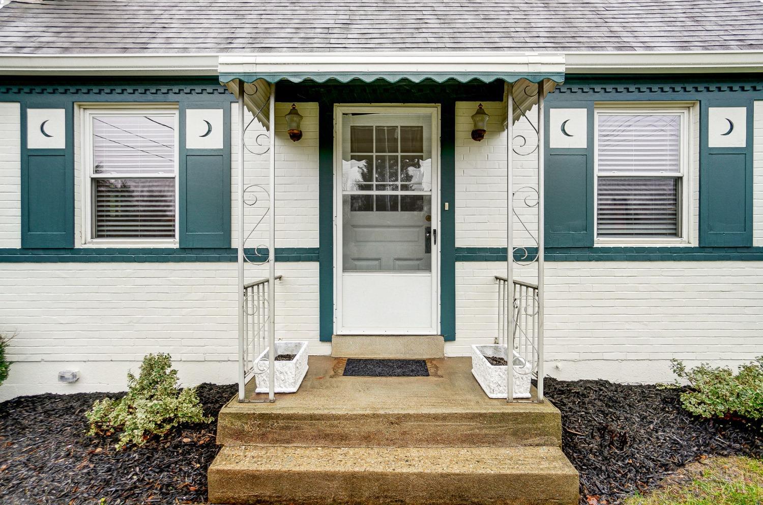 3511 West Galbraith Road Cincinnati, OH 45239 - Photo 4 of 42