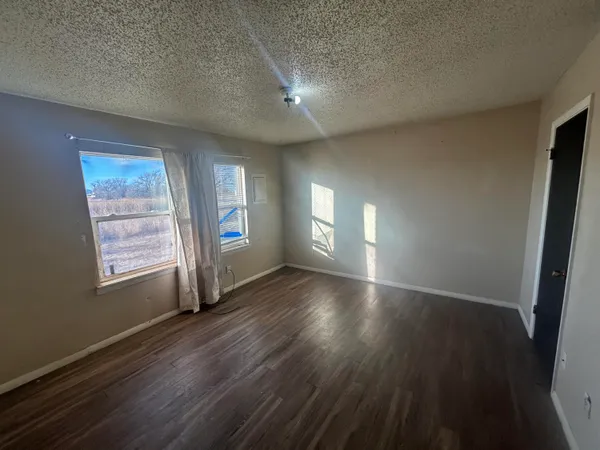 $219,900 | 100 Pecos Place, Plainview, TX 79072