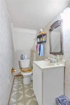 $925,000 | 108 Pfeifer Road, Harmony, PA 16037