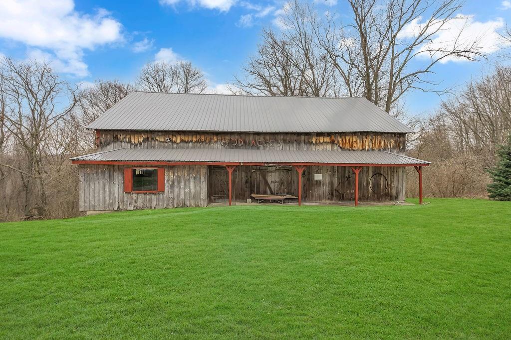 108 Pfeifer Road Harmony, PA 16037 - Photo 5 of 48