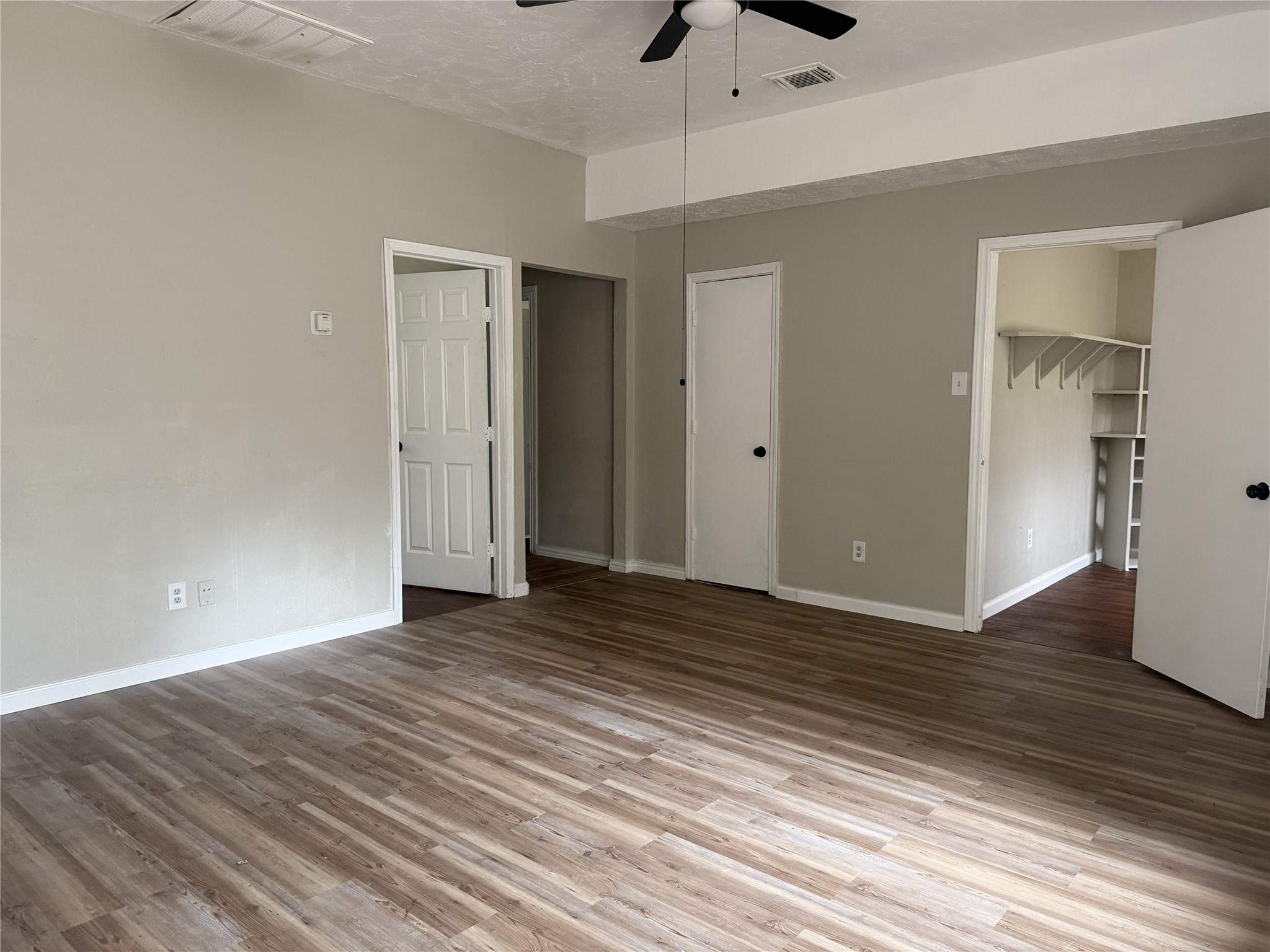 7 Peace Pipe Trail Conroe, TX 77316 - Photo 4 of 18