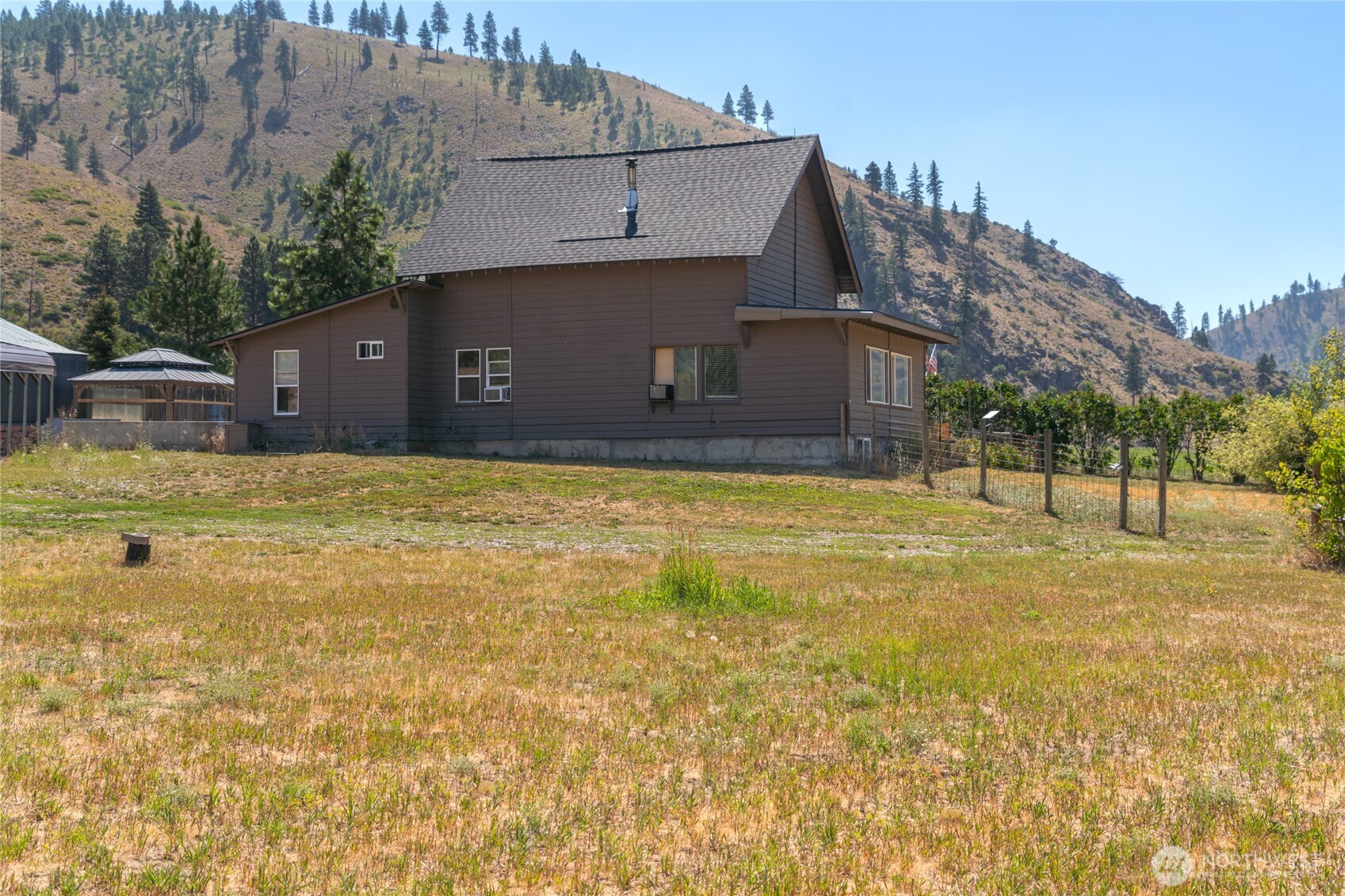 11574 Entiat River Road Entiat, WA 98822 - Photo 2 of 40