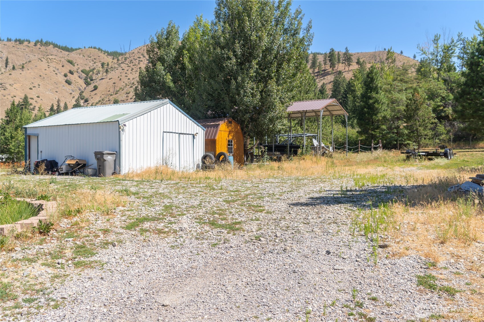 11574 Entiat River Road Entiat, WA 98822 - Photo 4 of 40