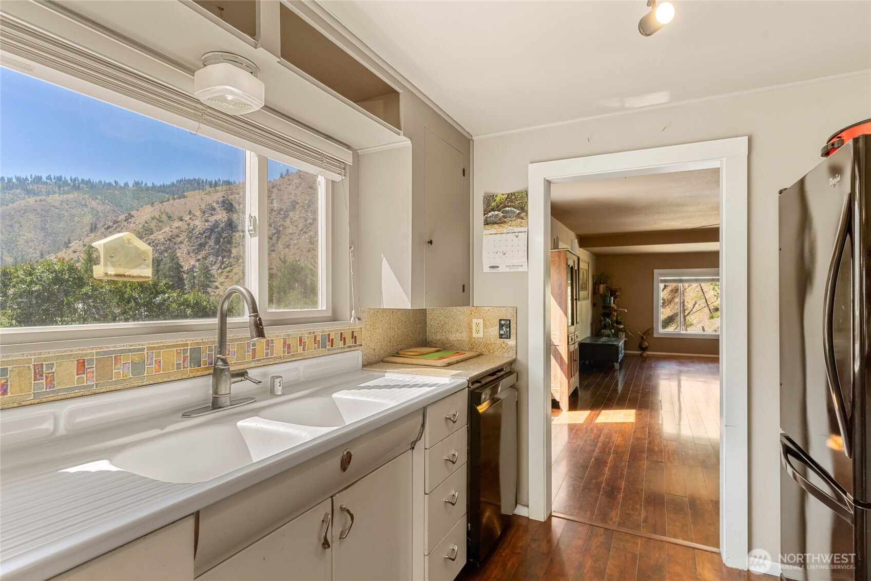 11574 Entiat River Road Entiat, WA 98822 - Photo 9 of 40