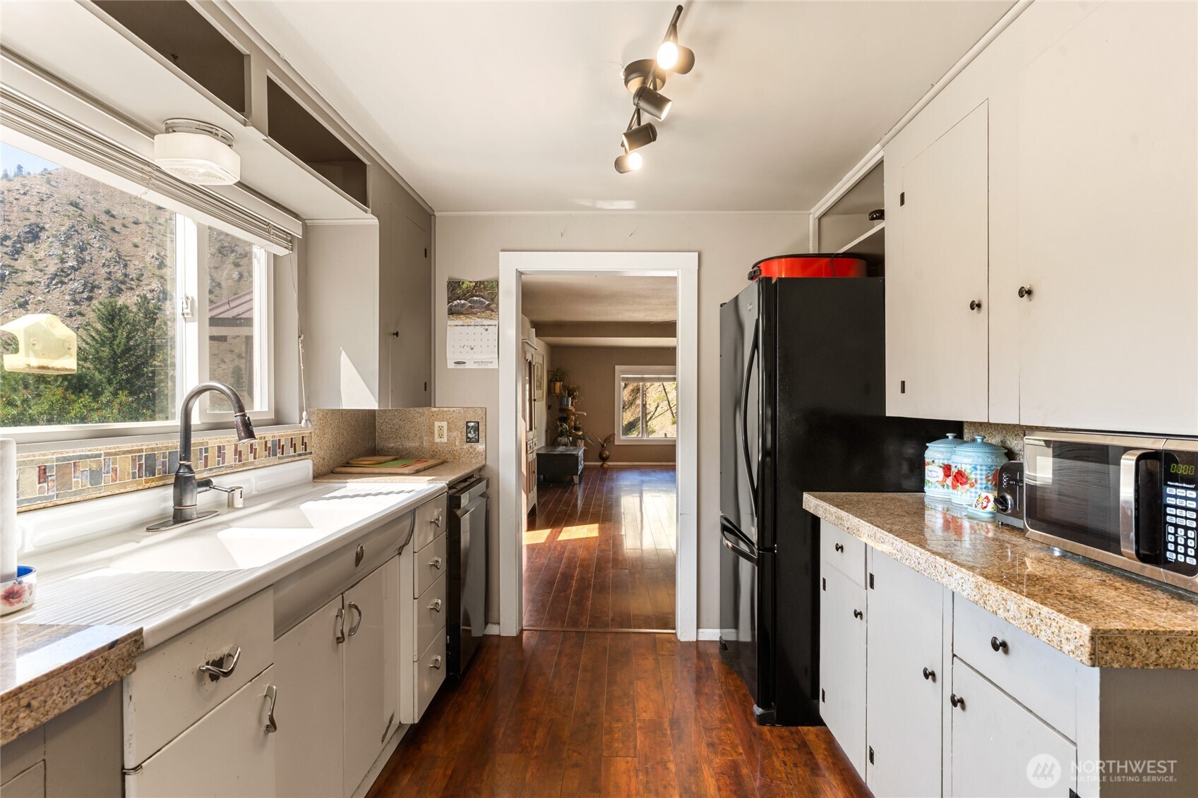 11574 Entiat River Road Entiat, WA 98822 - Photo 10 of 40