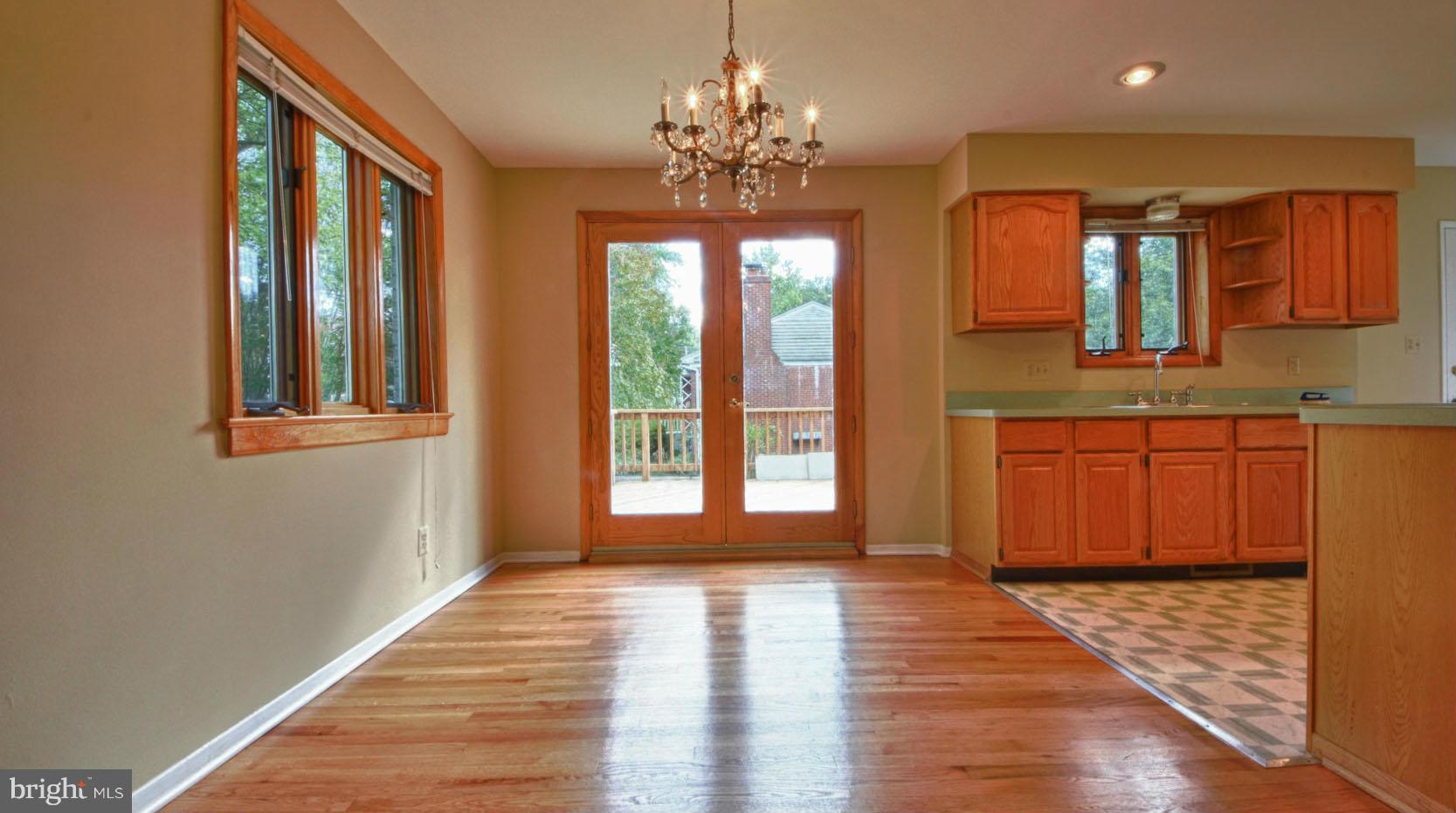 7401 Hallmark Place Springfield, VA 22150 - Photo 5 of 18 Dining Room