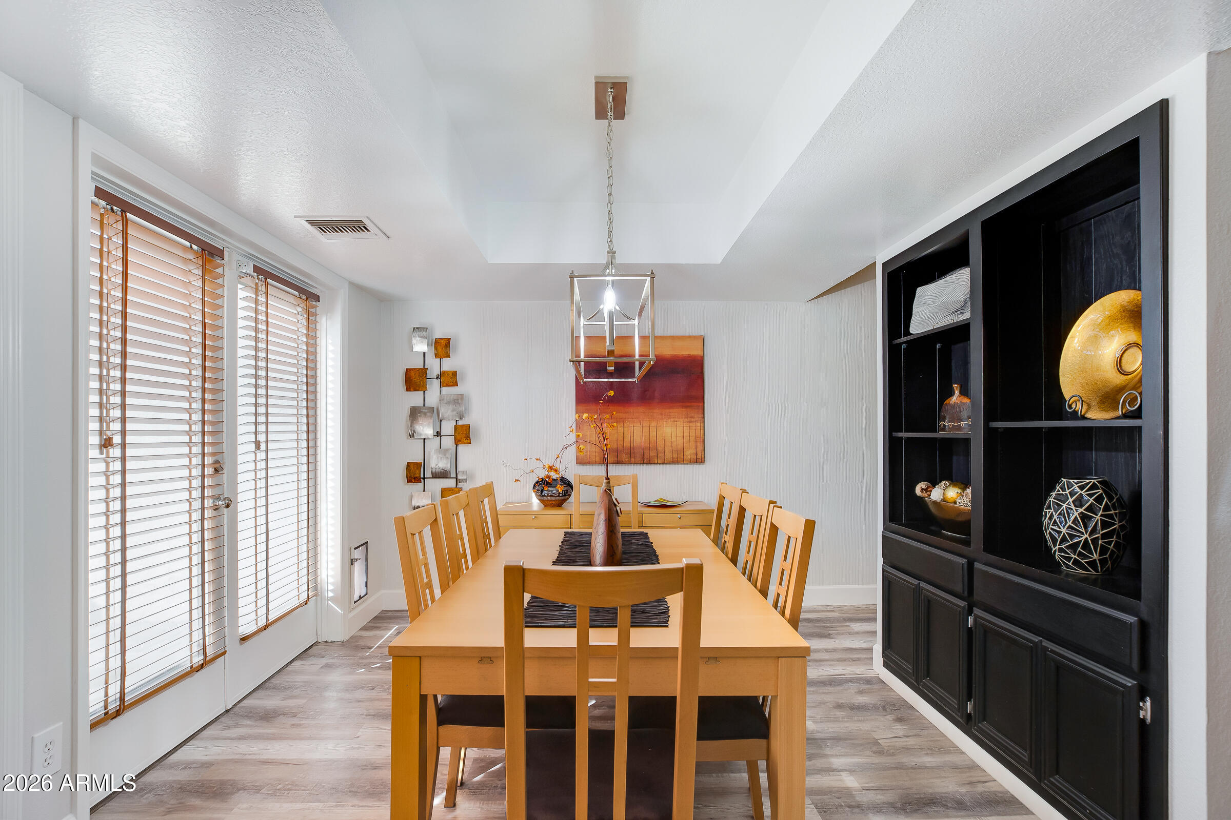6502 North 10th Place Phoenix, AZ 85014 - Photo 9 of 29 6502 N 10th Pl-9