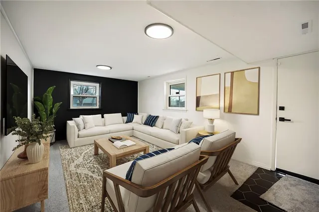 $280,000 | 809 North Swope Drive, Independence, MO 64056