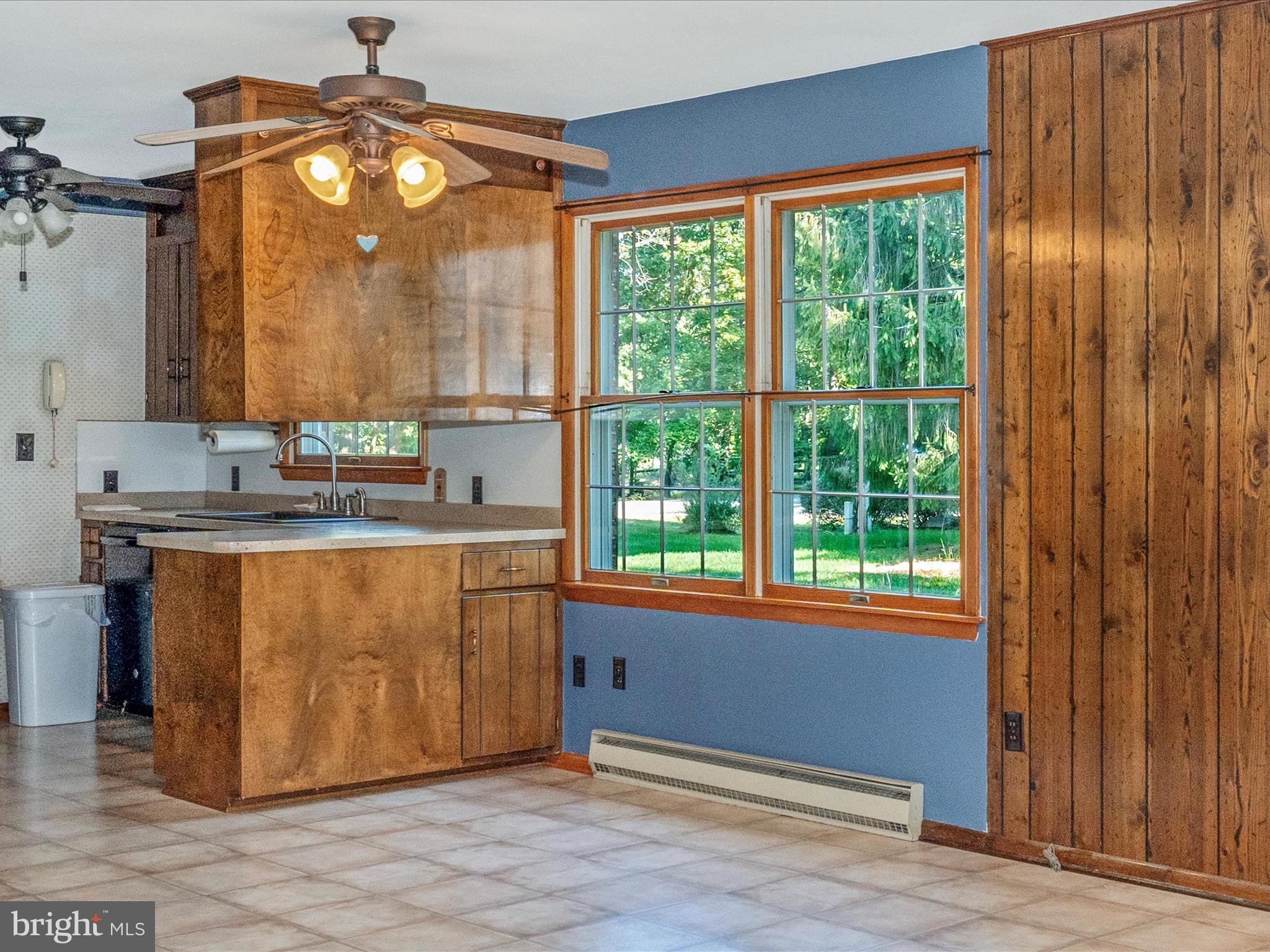 13535 John Kline Road Smithsburg, MD 21783 - Photo 17 of 69 Breakfast Nook