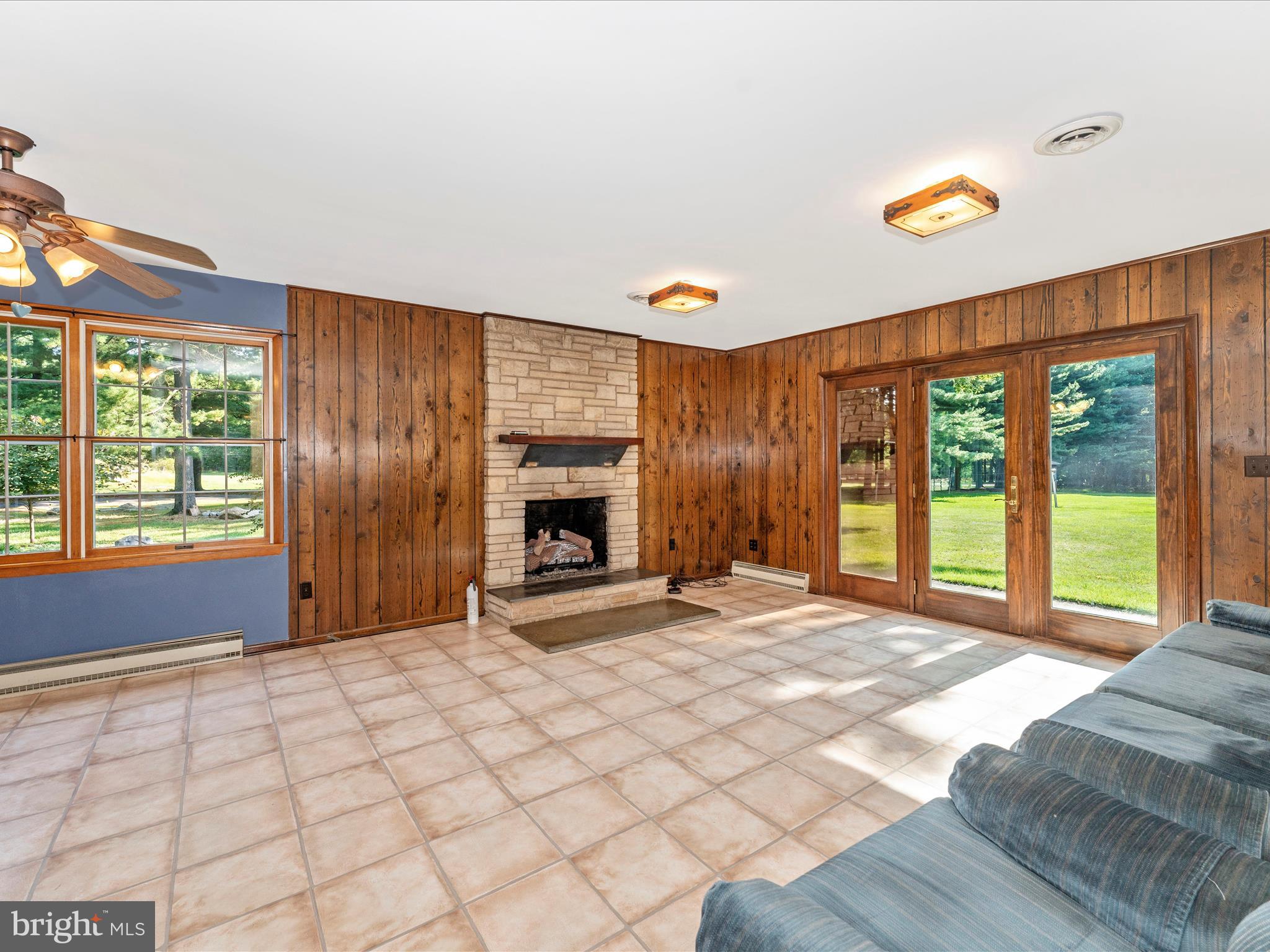 13535 John Kline Road Smithsburg, MD 21783 - Photo 19 of 69 Family Room