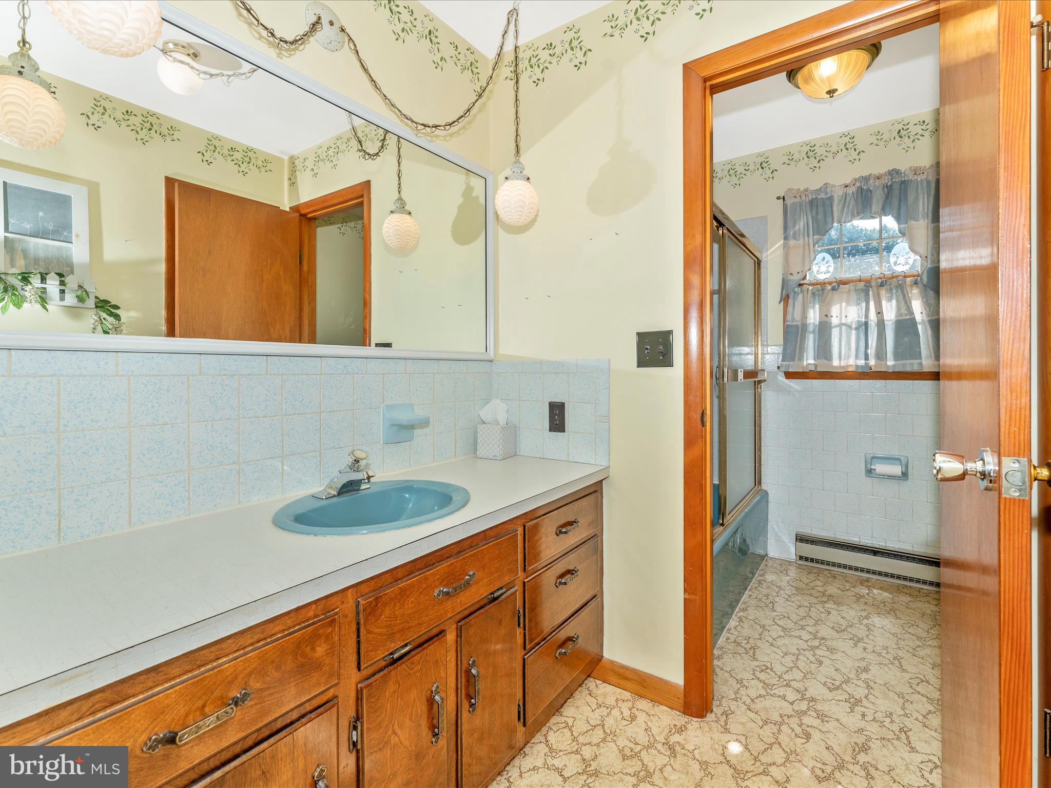 13535 John Kline Road Smithsburg, MD 21783 - Photo 32 of 69 Hall Bath