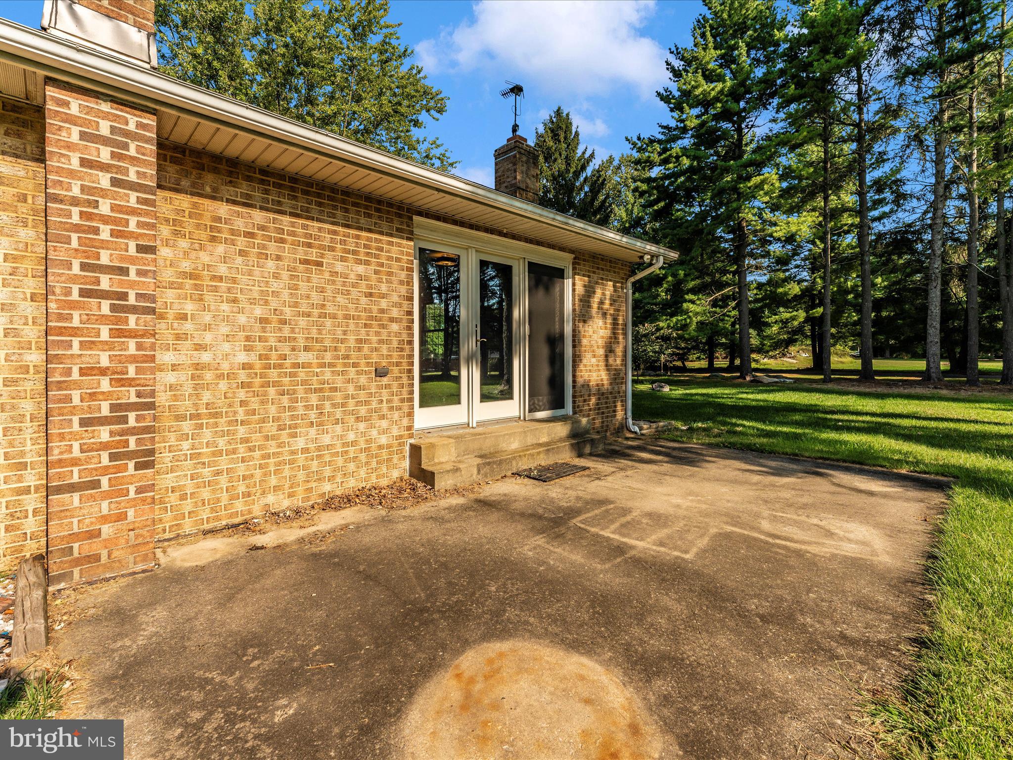 13535 John Kline Road Smithsburg, MD 21783 - Photo 51 of 69 Back Patio