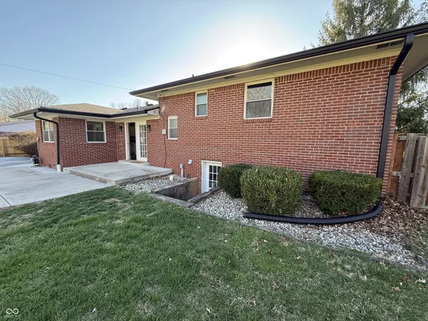 $2,650 | 209 Blairsden Avenue, Carmel, IN 46032