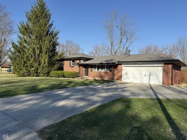 $2,650 | 209 Blairsden Avenue, Carmel, IN 46032