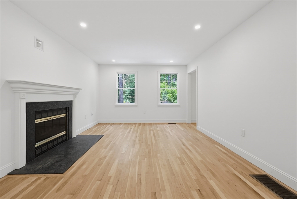 45 Baron Road Franklin, MA 02038 - Photo 6 of 42