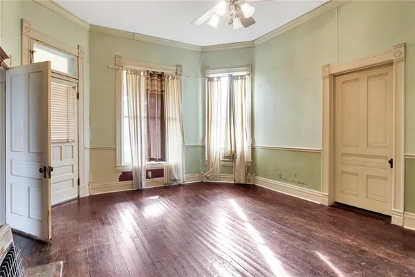 $349,900 | 200 South Colorado Street, Whitney, TX 76692