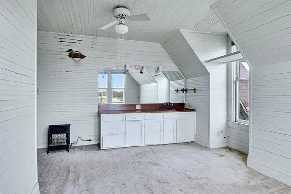 $349,900 | 200 South Colorado Street, Whitney, TX 76692